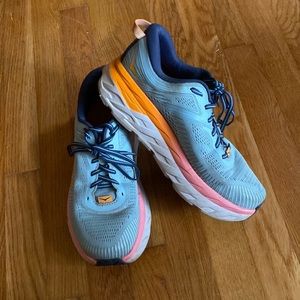 Hoka Bondi 7 in a size 9 wide